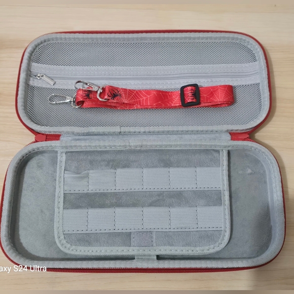 Nintendo Switch 2 Carrying Case - Red Cute Kawaii Design with Handle and Strap - Picture 9 of 9